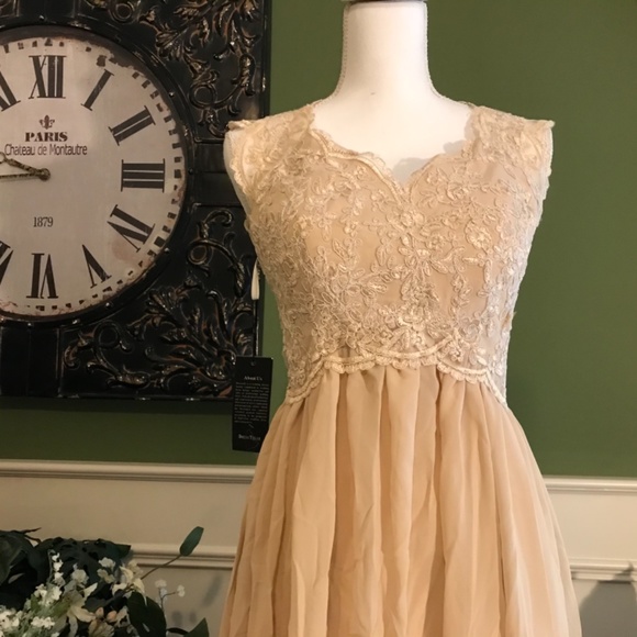 Formal evening prom bridesmaid gown - Picture 2 of 7